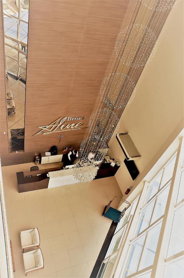 Bristol Aline Alagoas เดลมิโรกูไวยา ภายนอก รูปภาพ