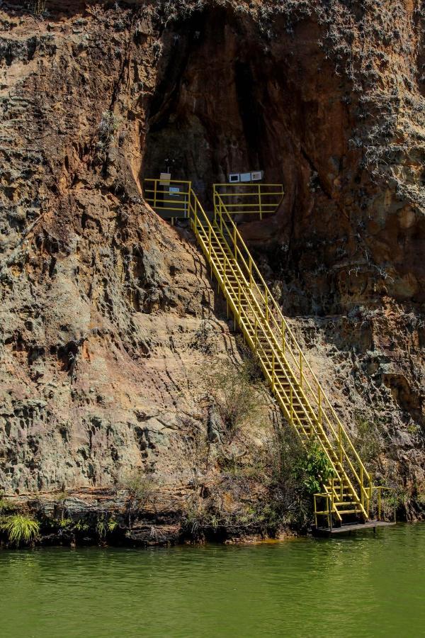 Bristol Aline Alagoas เดลมิโรกูไวยา ภายนอก รูปภาพ